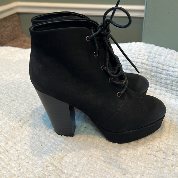 Chunky heel boots - Picture 3 of 4